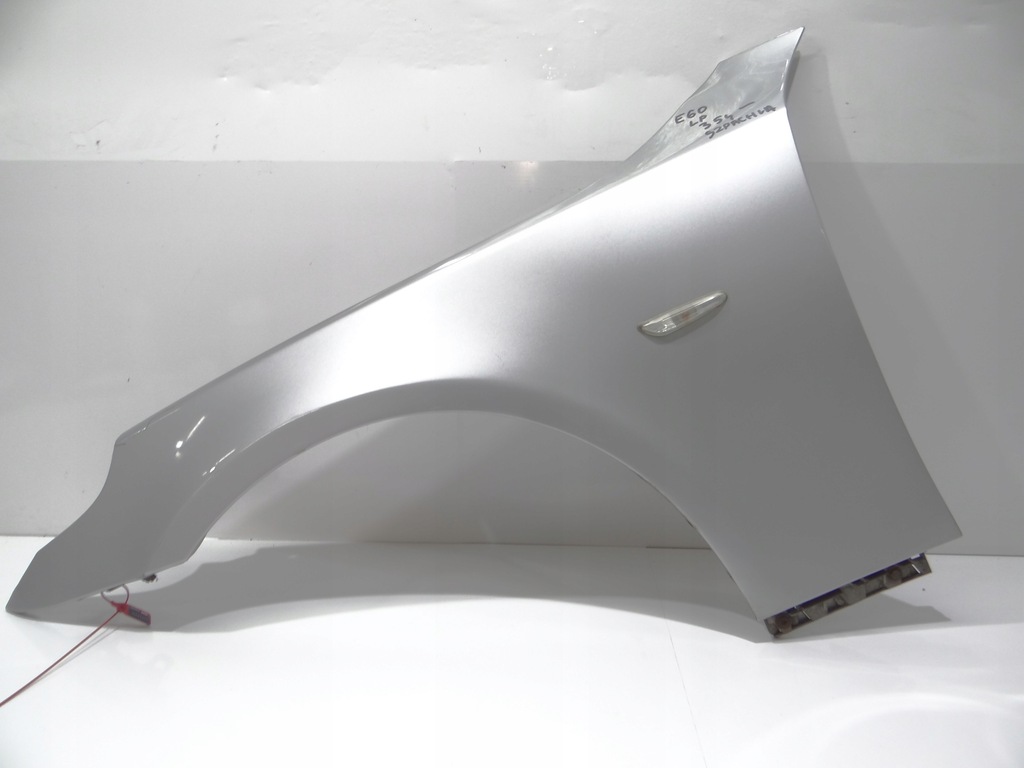 фото №1, Крыло левый передний bmw e60 titansilber