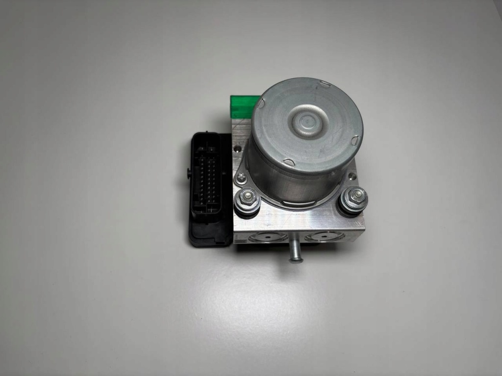 Купити Насос abs tesla model y