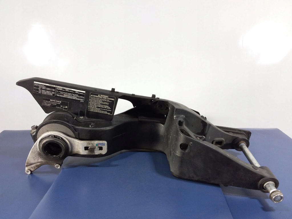 фото №1, Honda cb1000r sc60 важіль задній задня