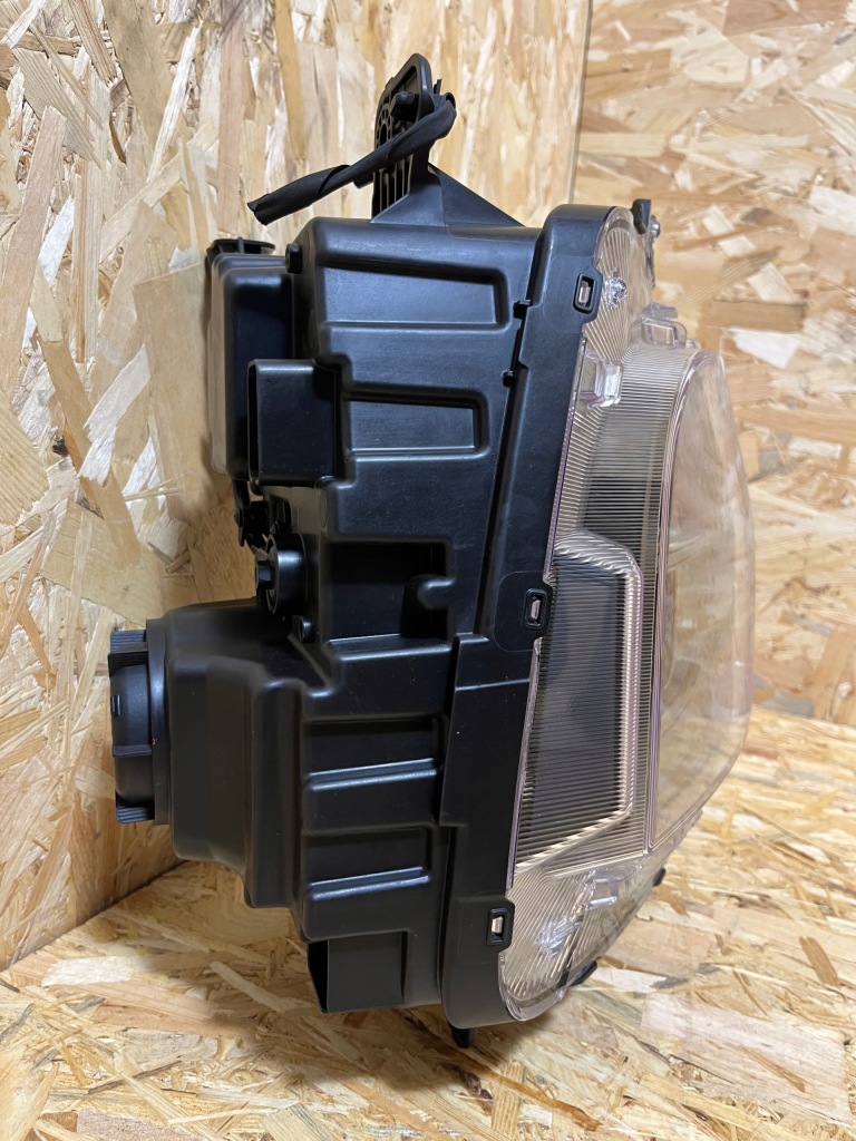 Комплектна фара правий перед hyundai staria full led 92102cg100 23r оригінал Оригінал