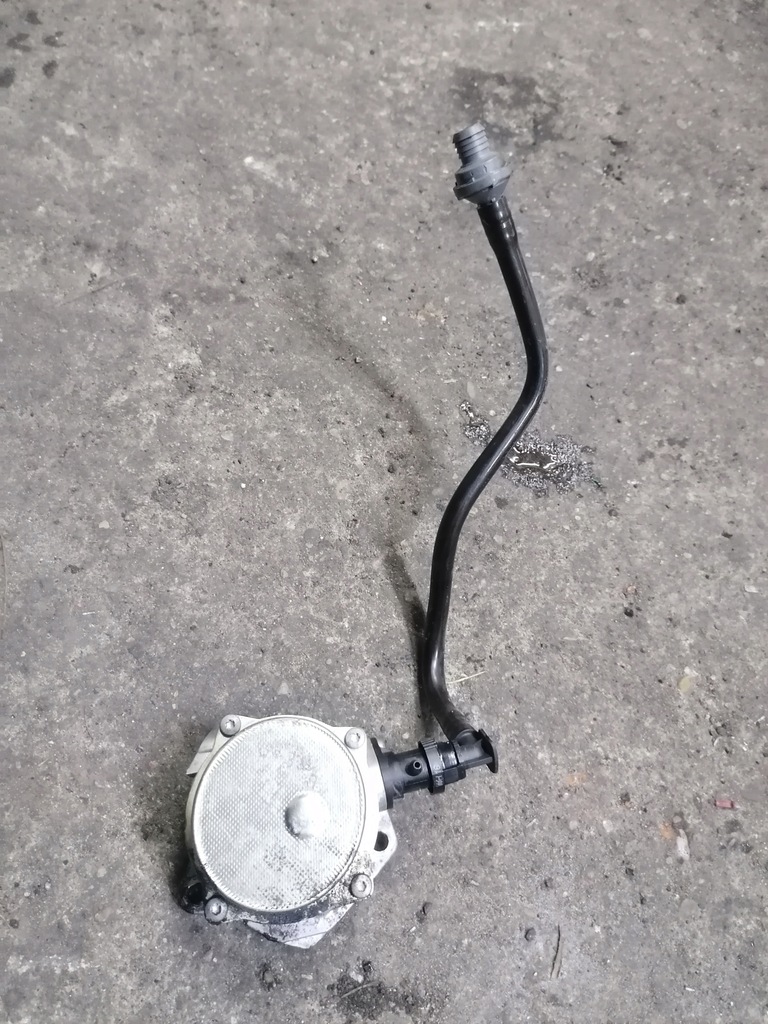 фото №1, Вакуум насос renault 1,5 dci 146505272r