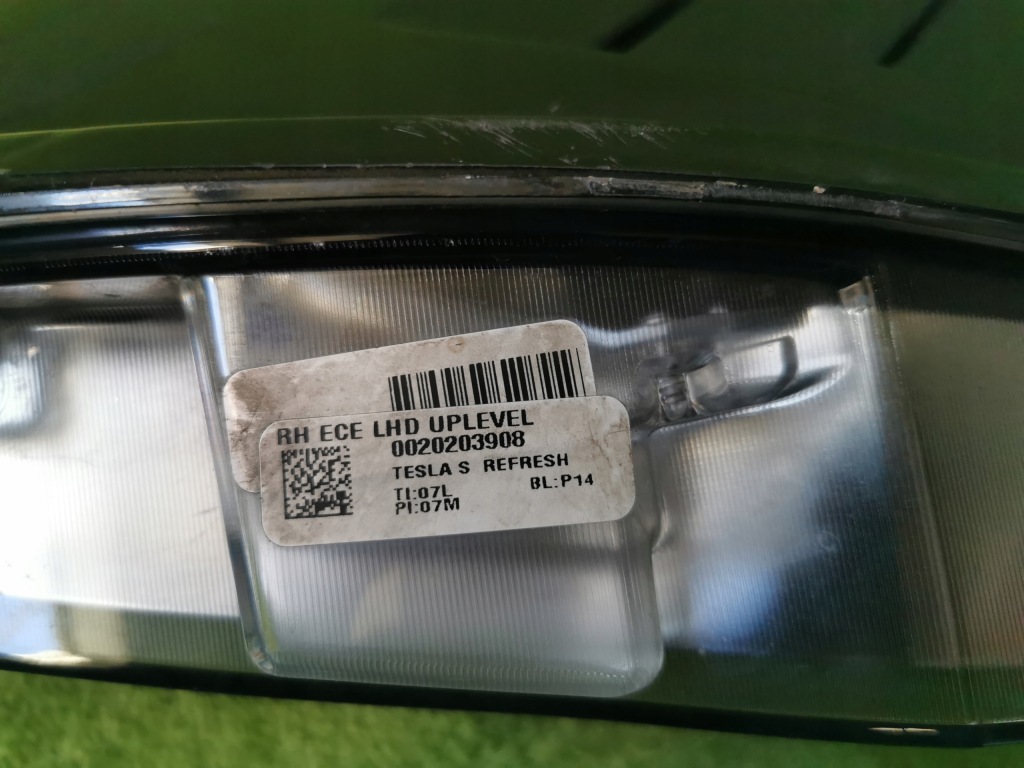 Tesla s рестайлинг  фонари перед full led комплект Недорого