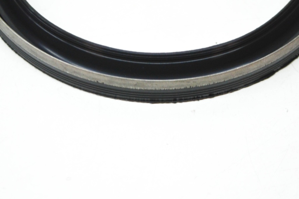 Ущільнювач вала колінчастого двигуна bmw x5 f15 11147797490 7797490 Зі Шроту