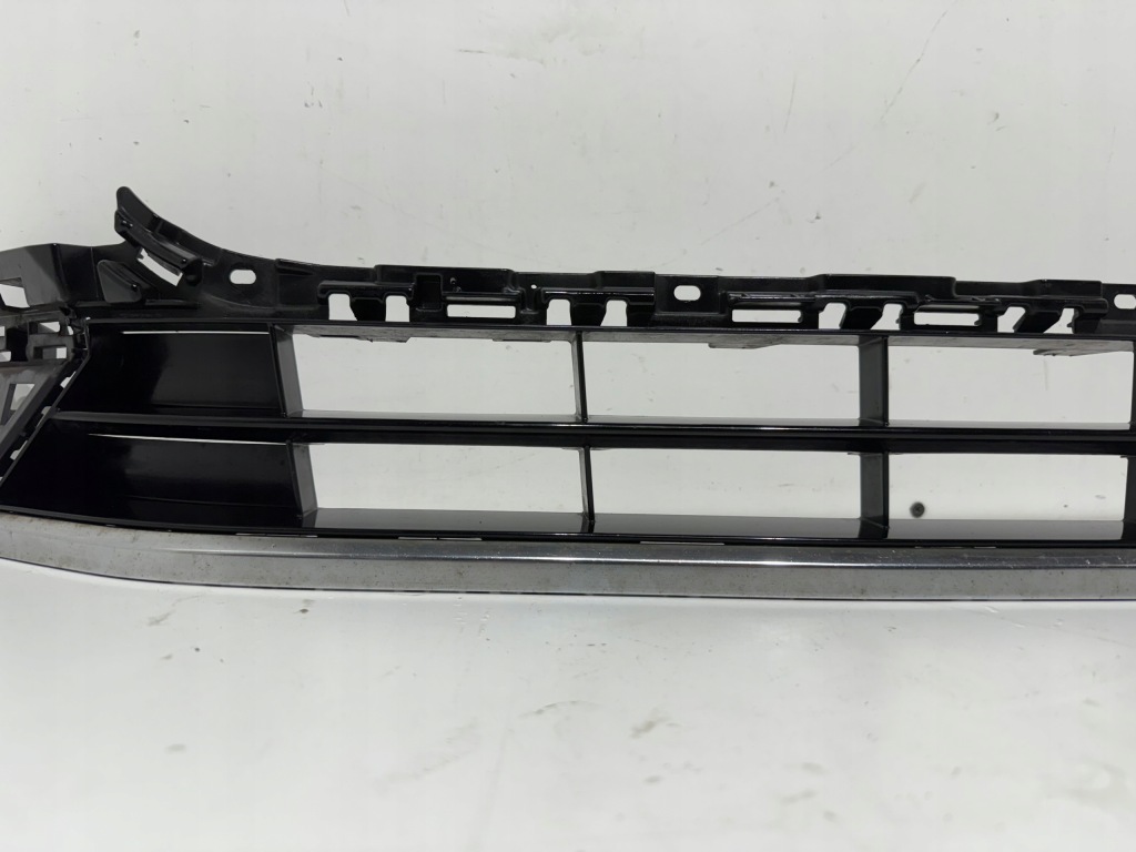 Volkswagen arteon 3g8 r-line решётка средняя перед Доставка