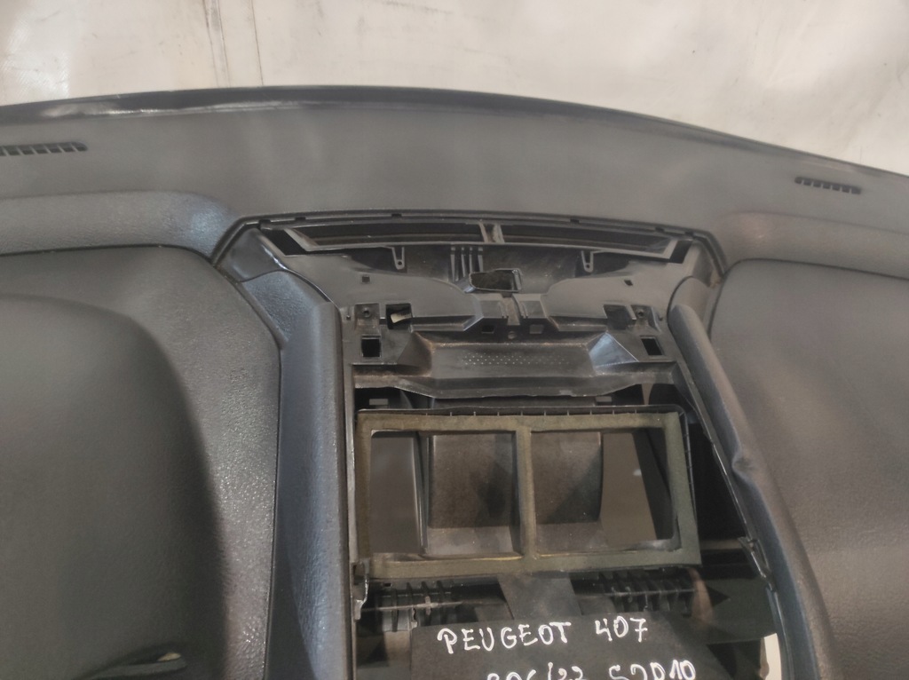 фото №11, Peugeot 407 панель приладів консоль панель приладів каркас панелі