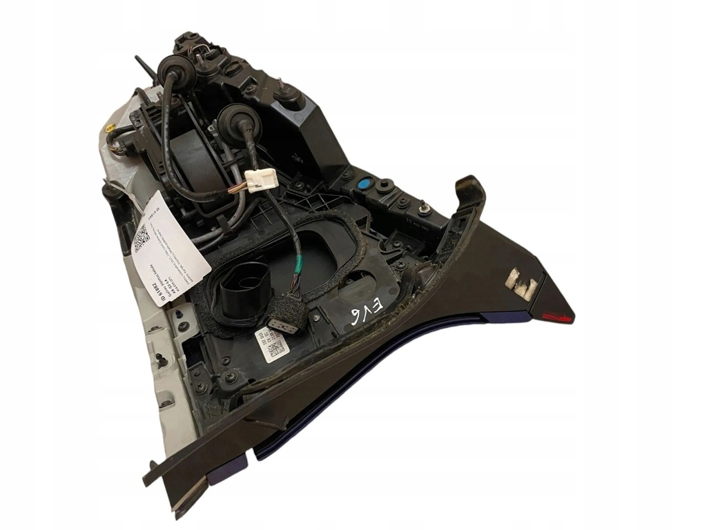 фото №8, Kia ev6 2021 права сторона лампа задня