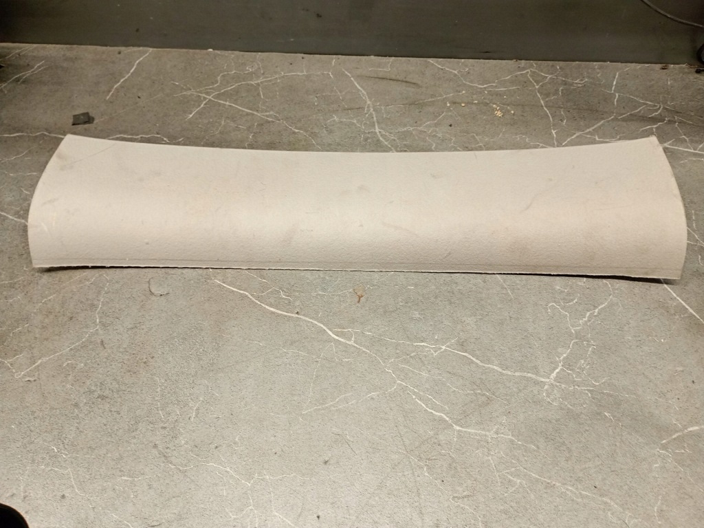 фото №1, Alfa romeo 159 2007 з задній захист / молдинг стельовий багажника