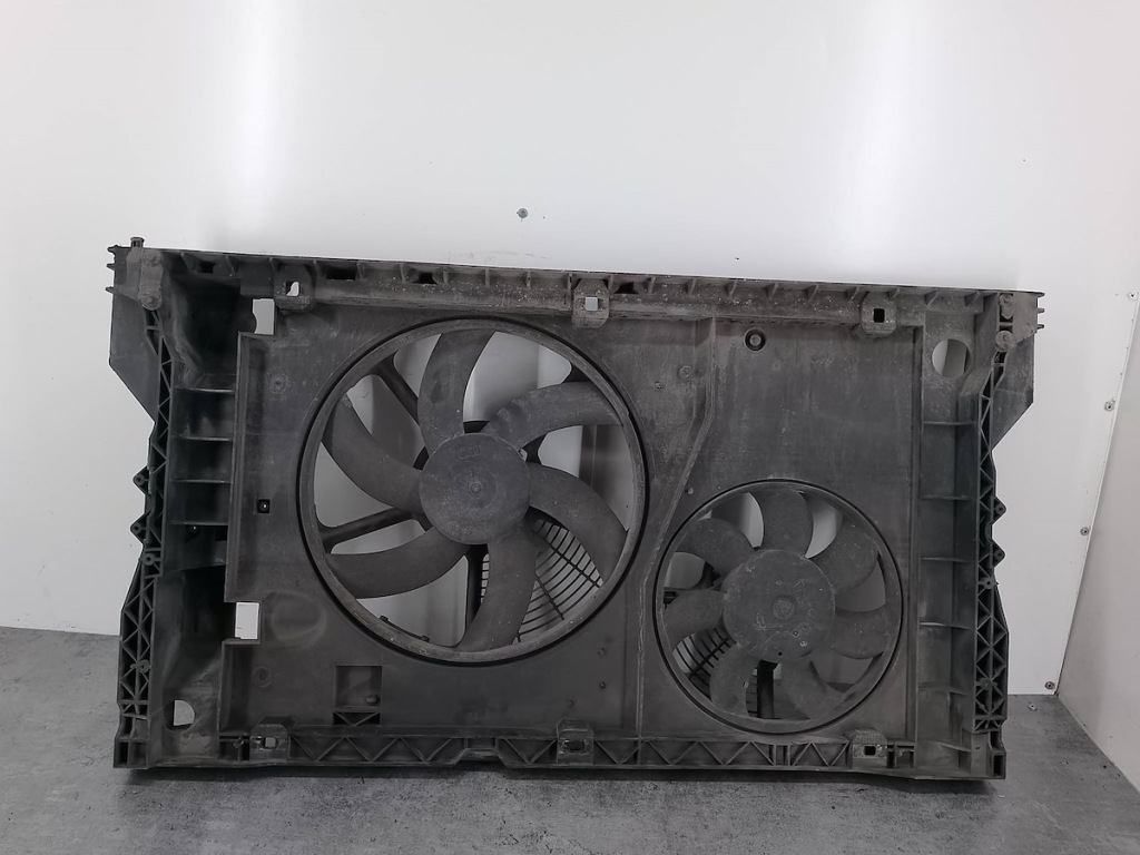 Вентилятори радіатора renault master 98-03 7700308311f 2.5 d Недорого