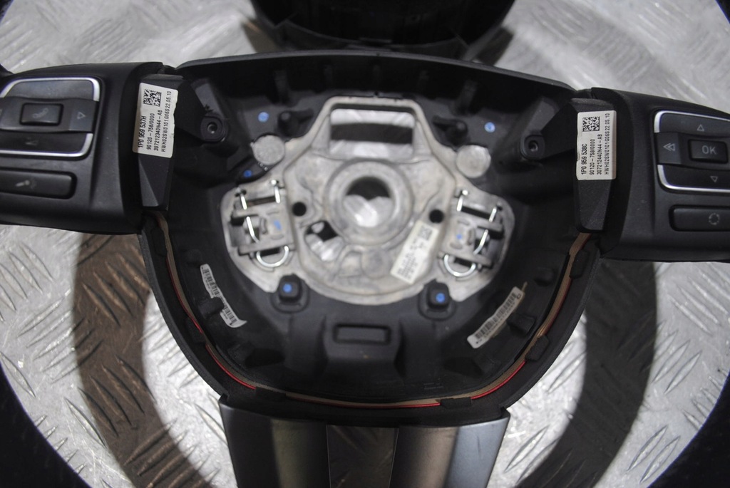 фото №10, Воздуховод кожаный мультифункция + подушка безопасности seat altea xl lift