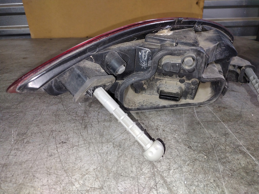 фото №7, Лампа права задня renault megane iii coupe