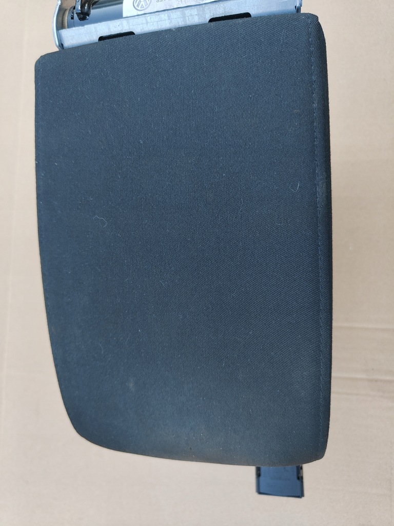 фото №4, Підлокітник велюр vw golf vi 6 plus 09-13r