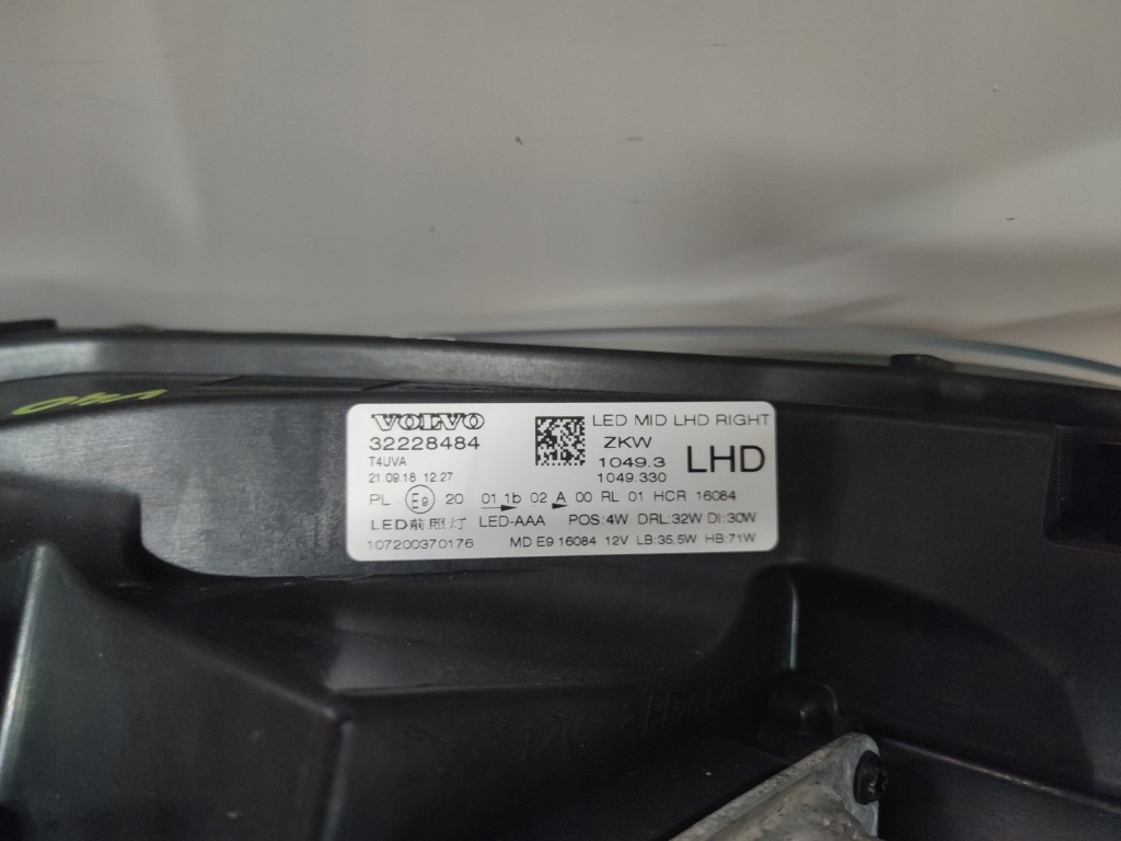 Фара передня правий правий перед full led volvo v40 2 рестайлінг  32228484 Ціна