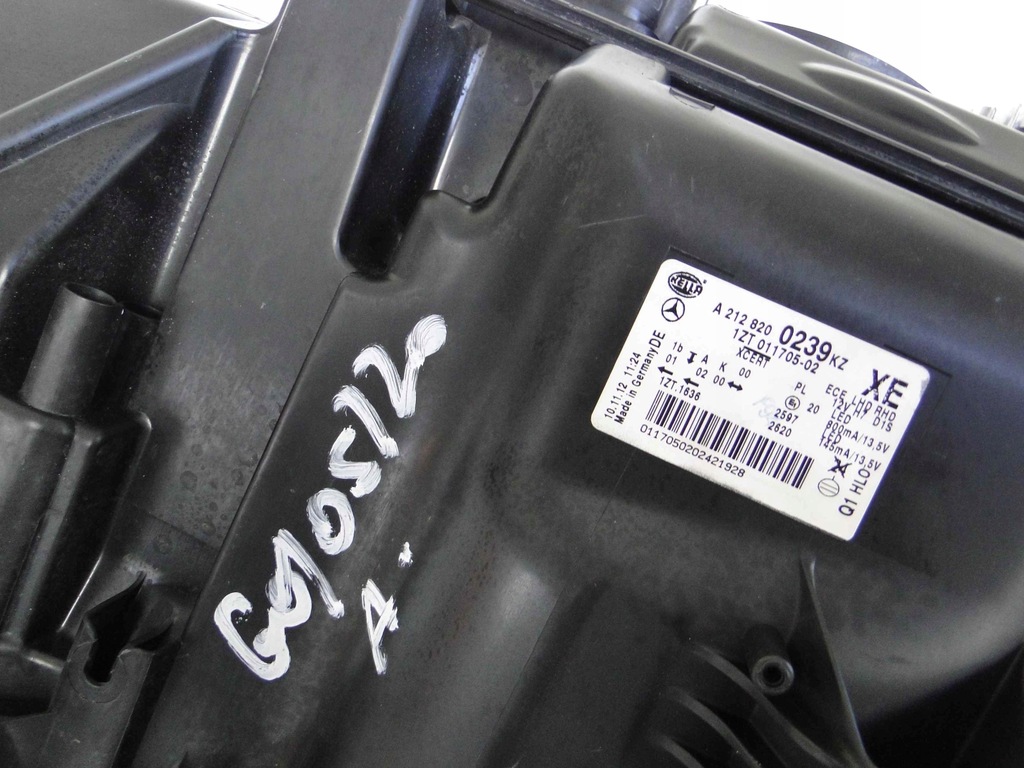 фото №9, Mercedes w212 212 лампа правая ксенон некрутящаяся