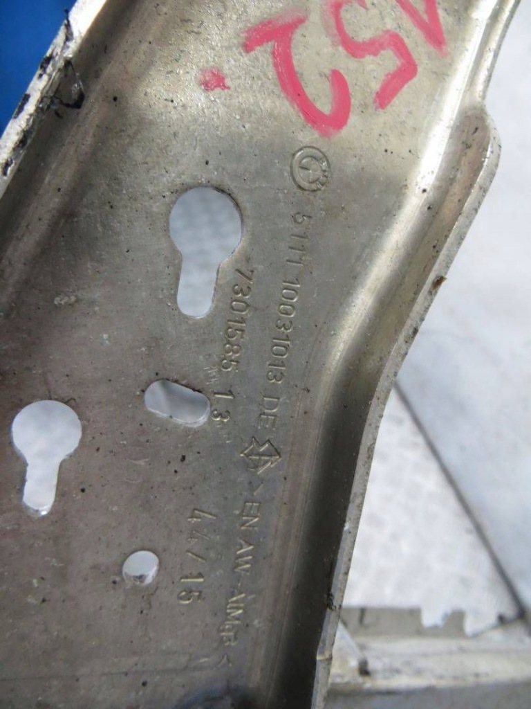 фото №9, 12484. bmw 1 f40 кронштейн pas левый перед 7301585