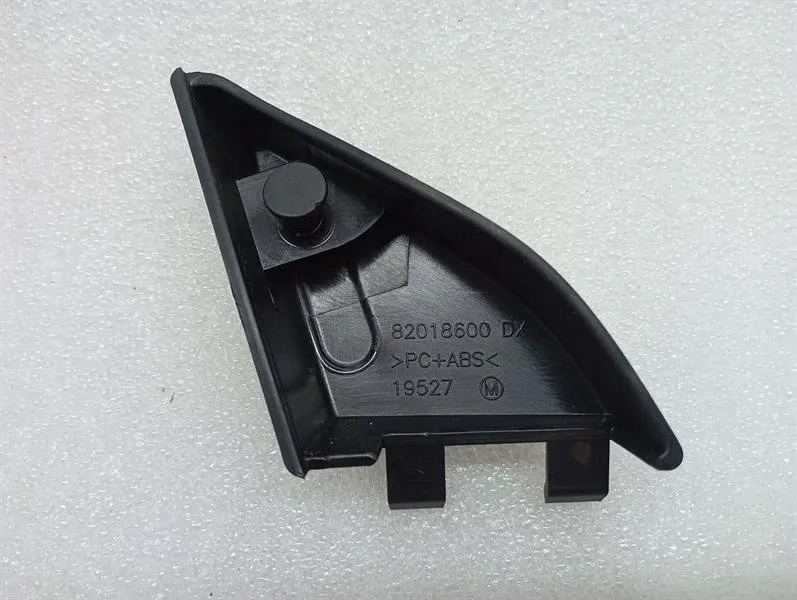 Ferrari f151m 82018700 door inner cover triangle в Украине