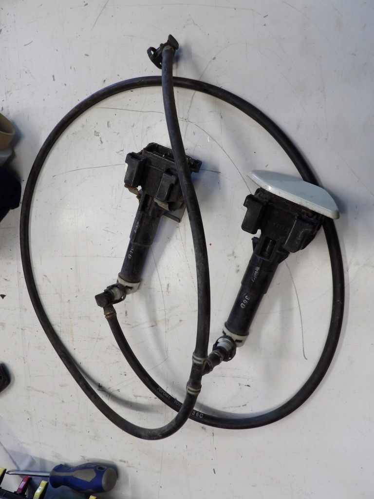 фото №1, Омыватель бампера передний toyota rav4 iv 2013-