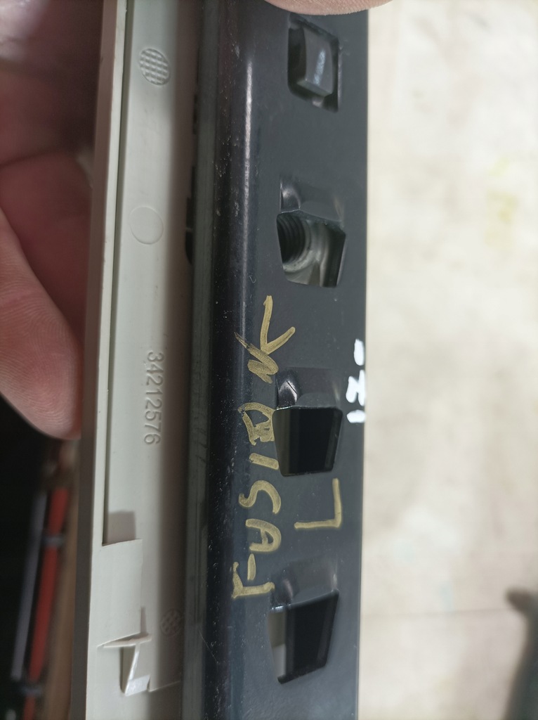 фото №6, Ford fusion 2.0 17- кронштейн элементы салона usa