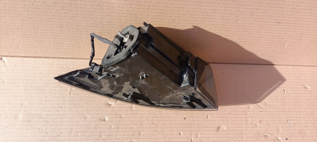 Фара задняя правый  peugeot 508 2 led 9813508480 оригинал Цена