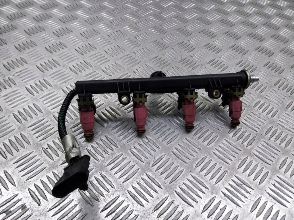 Купити Молдинг упорскування fiat stilo 1.4