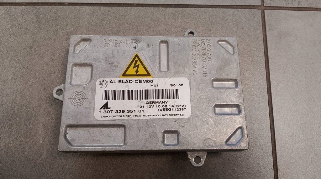 фото №1, Peugeot перетворювач модуль лампи 130732935101