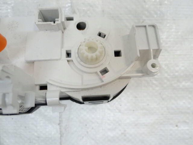 фото №7, Peugeot 208 i панель кондиционера обдув 9819611577