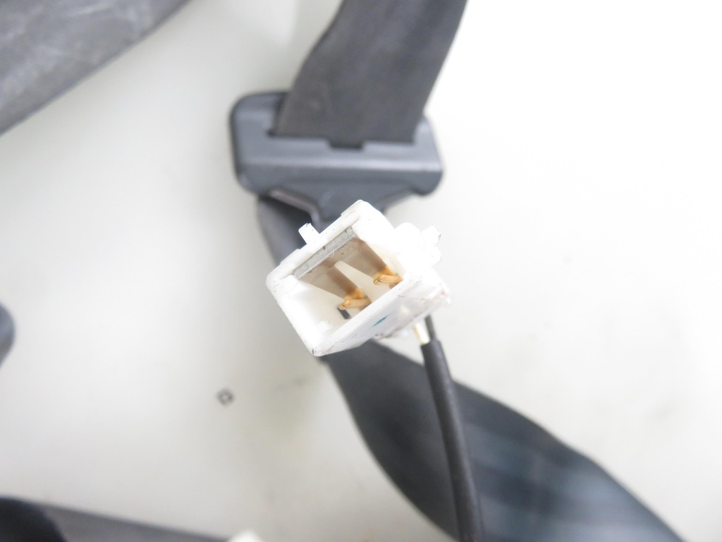 фото №2, Pas правий передній renault clio iii 33056052a