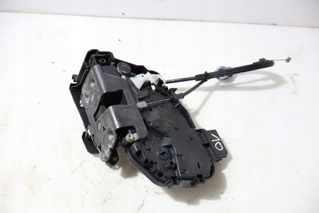 фото №1, Замок левый перед дверь volvo v50