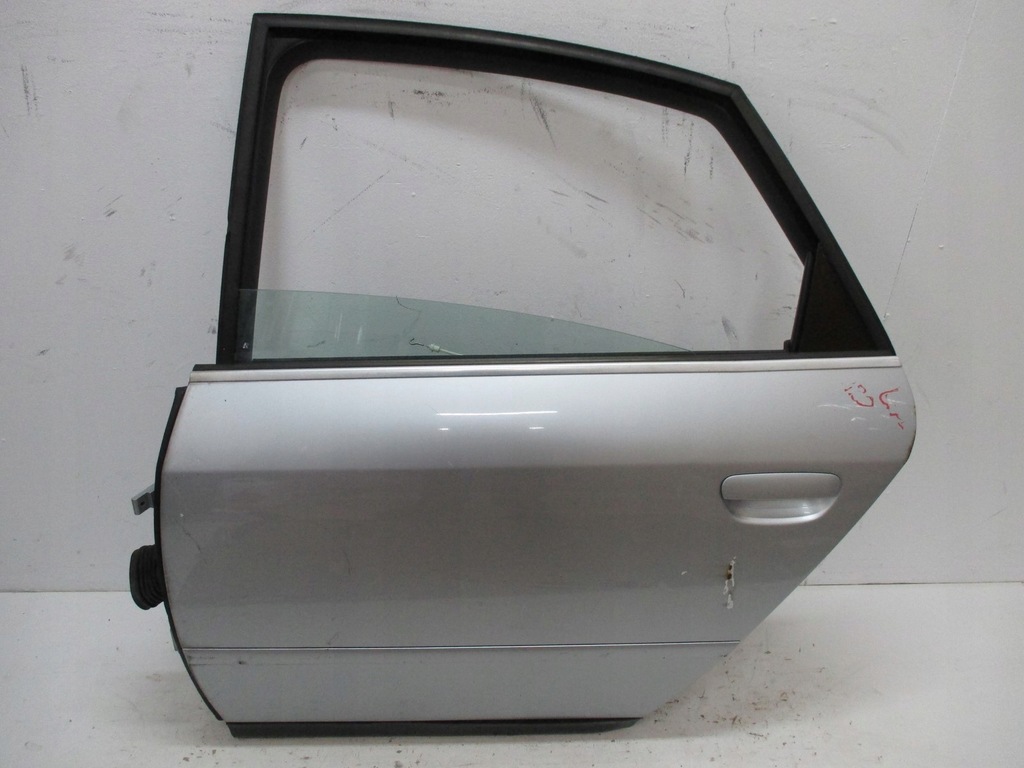 фото №1, Двері ліва задні audi a6 4b0 sedan