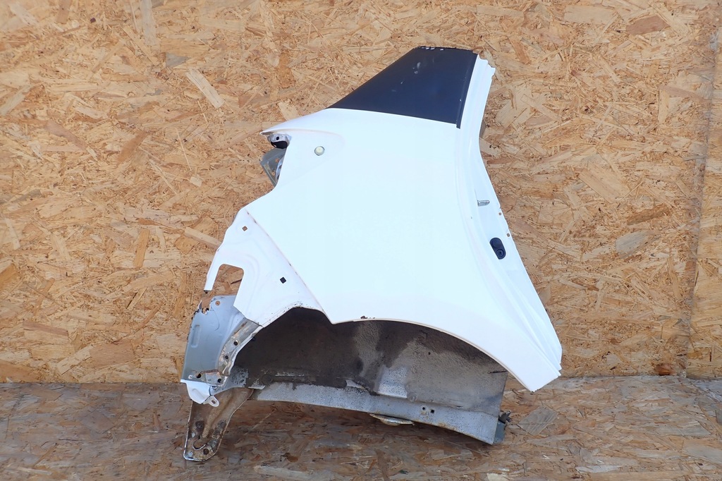 фото №11, Toyota yaris iii 5d четверть крыло правый задняя задняя обшивка правое