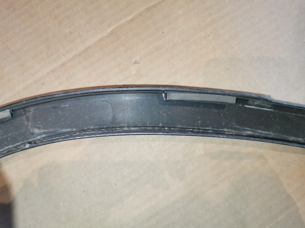 фото №7, Молдинг подкрылок правый задняя vw tiguan 5n0.854.820