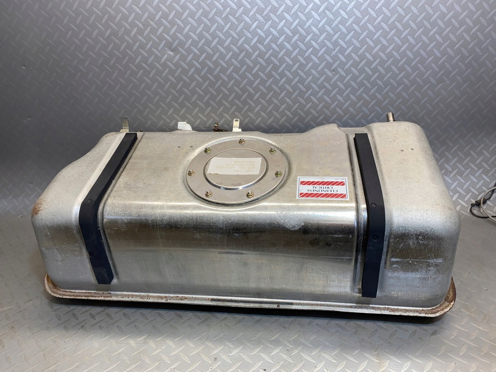 фото №1, Бак bak топлива aston martin db9 2004-2016