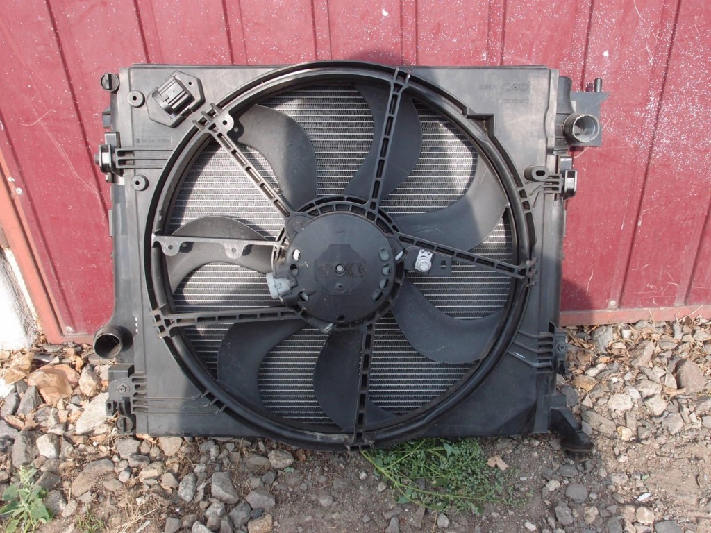 Радіатор води вентилятор qashqai 2 1.6 dci Зі Шроту