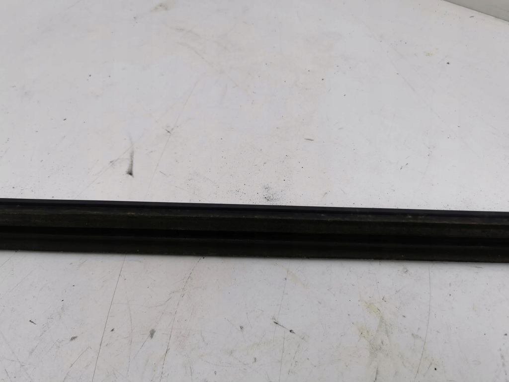 фото №8, Chrysler grand voyager v 2011 молдинг скло двері розсувних