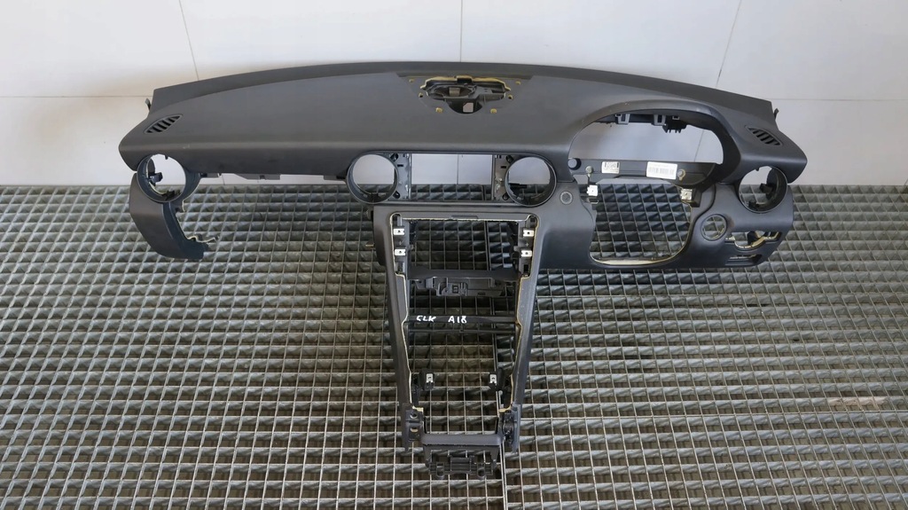 фото №1, Приборная панель приборная приборная панель uk mercedes slk w172 r172