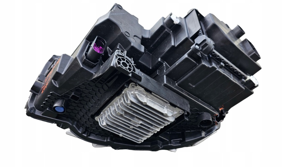 Лампа правая перед full led lynk & co 01 8893470955 Цена