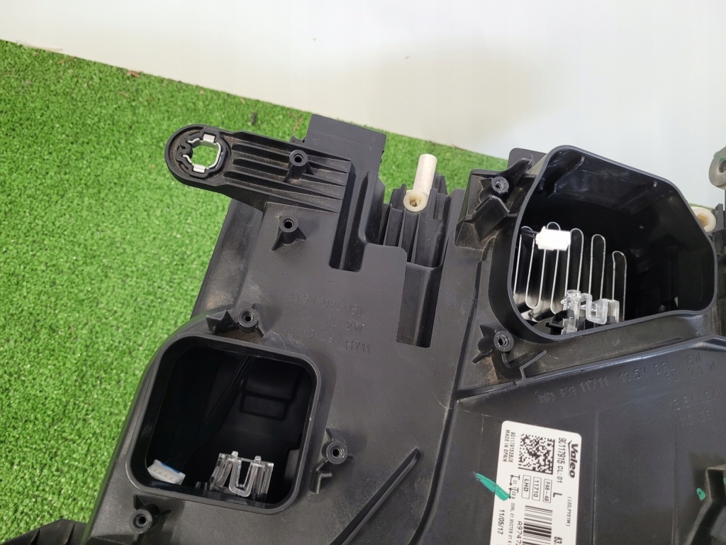 Bmw x1 f48 full led лампа ліва фара лівий 7472219 Недорого