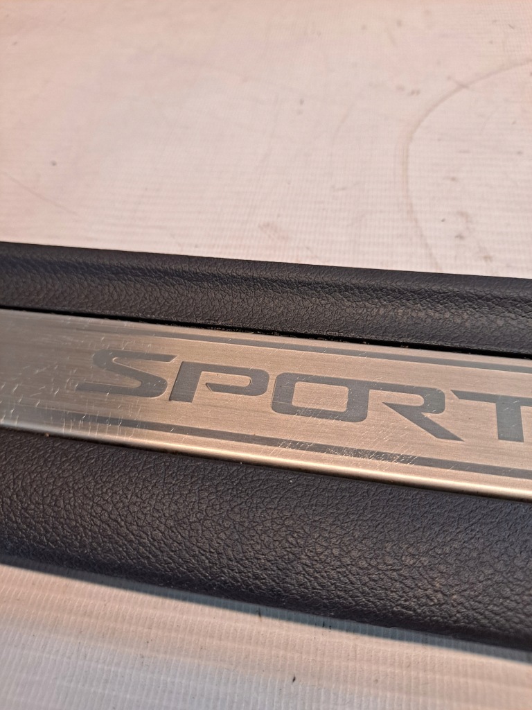 фото №6, Молдинг накладка поріг права перед kia sportage iv 85884-f1500