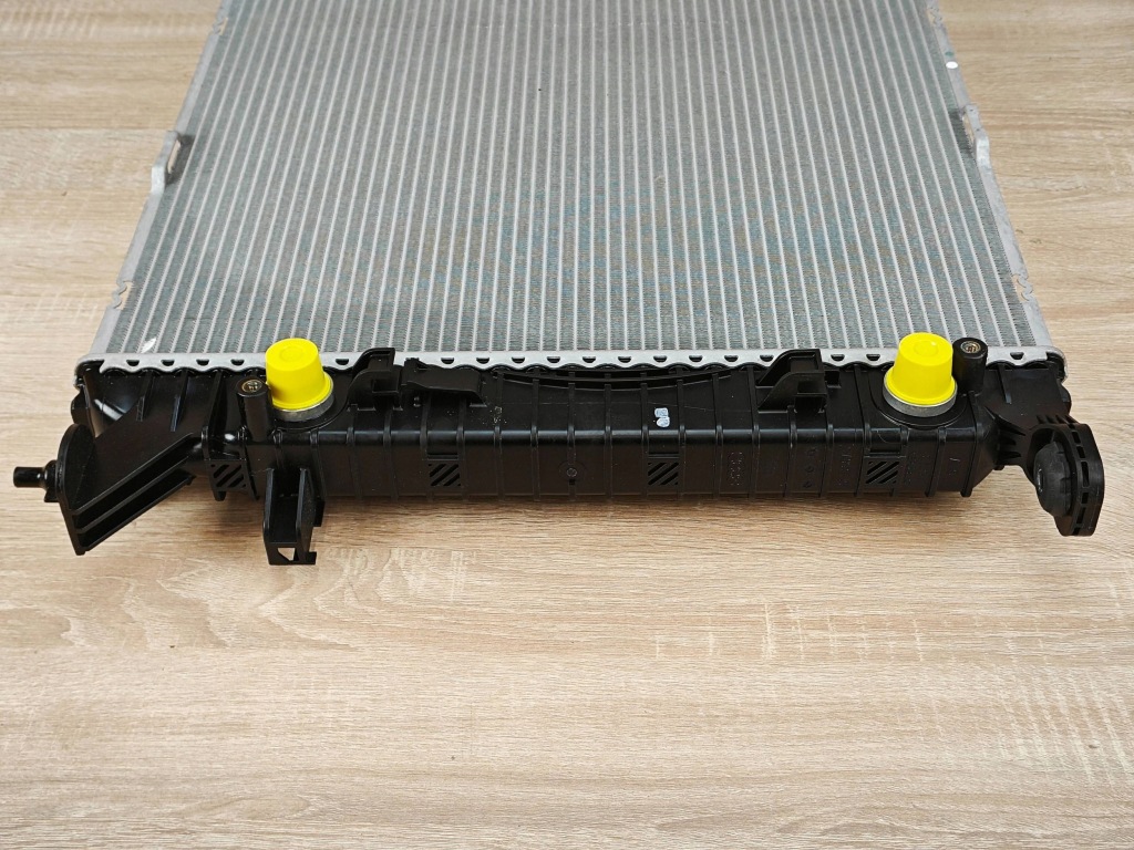 Оригинальная радиатор воды масла audi a5 8t a4 b8 2.0 tdi 8k0121251aj 14km с Разборки