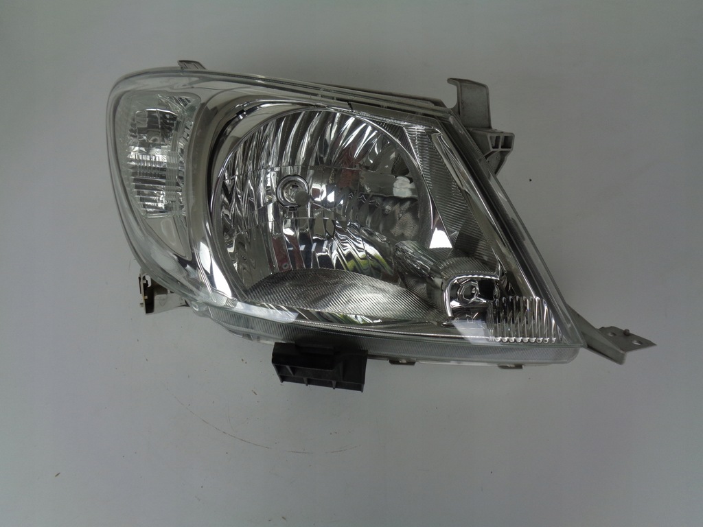 фото №1, Лампа правая фара toyota hilux 08-12