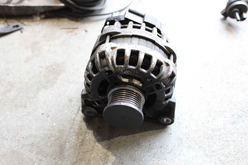 фото №1, Dacia sandero ii 0.9 генератор