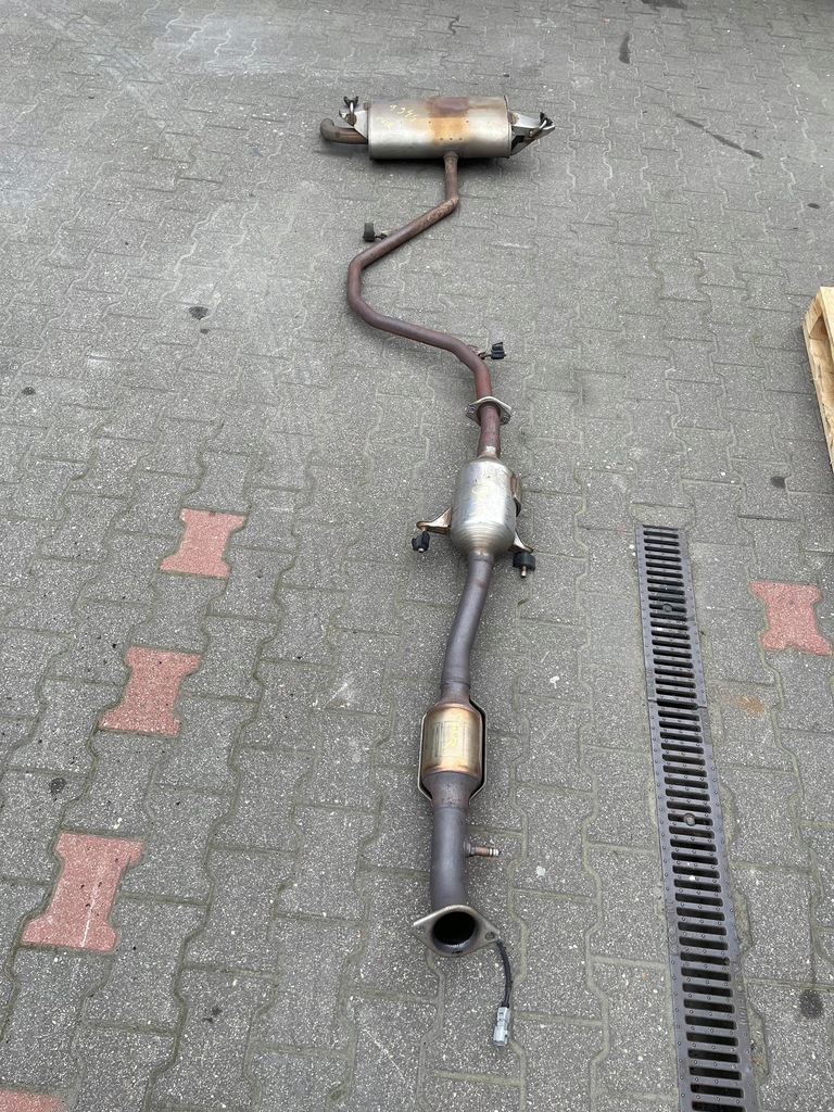 фото №1, Toyota c-hr chr 2016- выхлоп гаситель катализатор