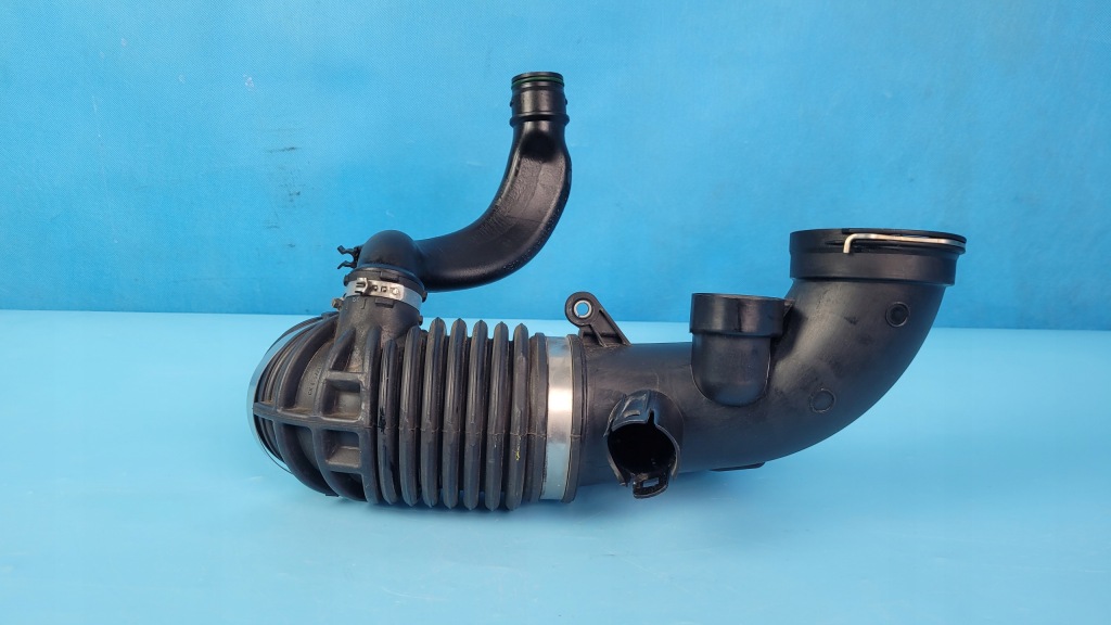 фото №7, Bmw 5' g31 540d xdrive 18r шланг повітря з резонатор 8571706