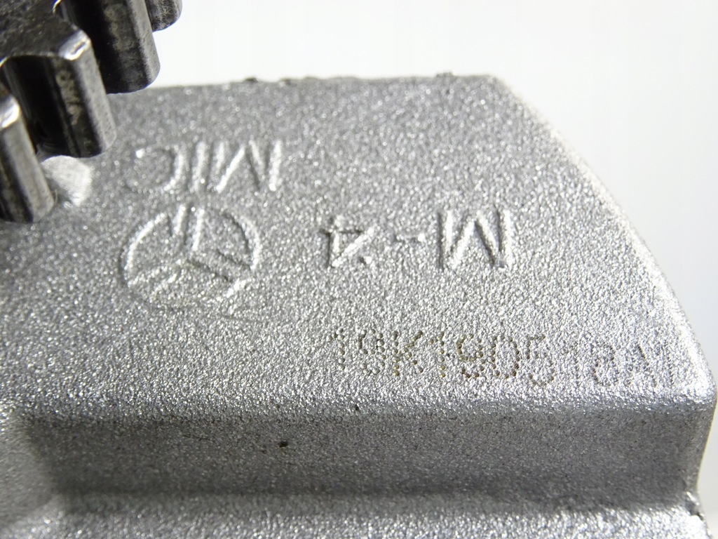 фото №12, Outlander iii 2.0 бензин насос масла 19k190483a1