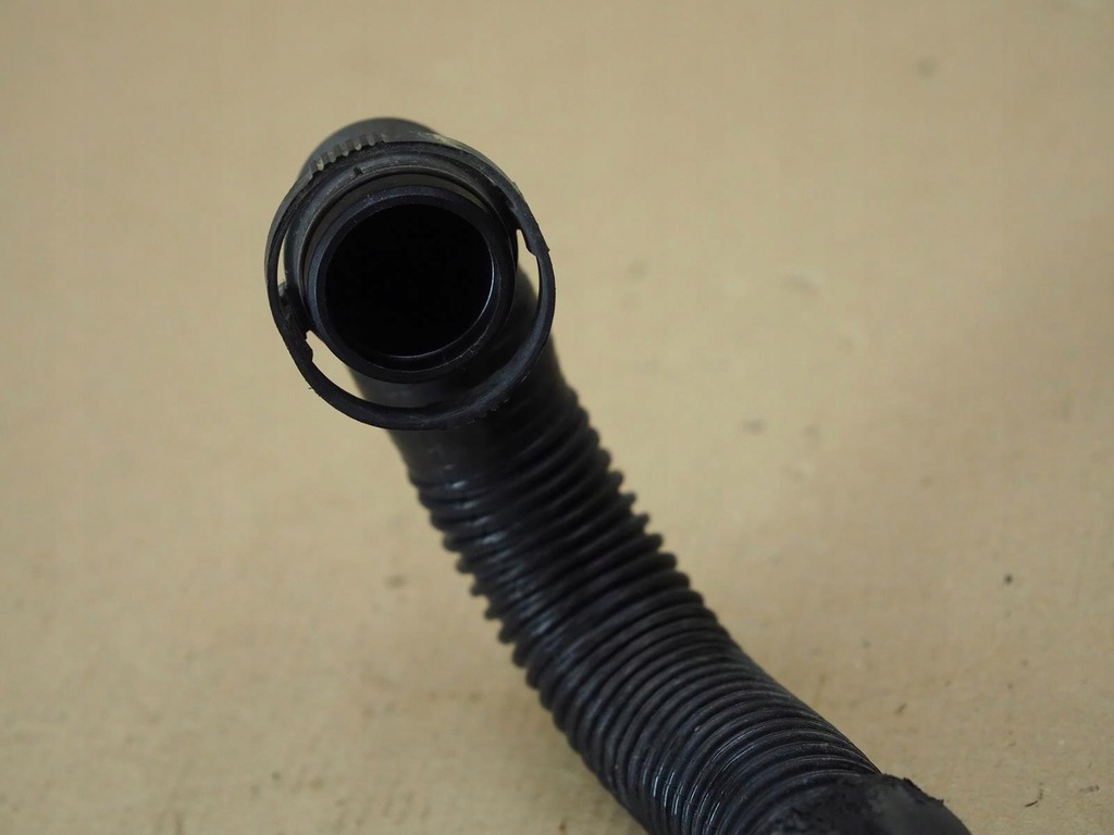 фото №9, A8 d3 6.0 w12 шланг насоса повітря вторинного