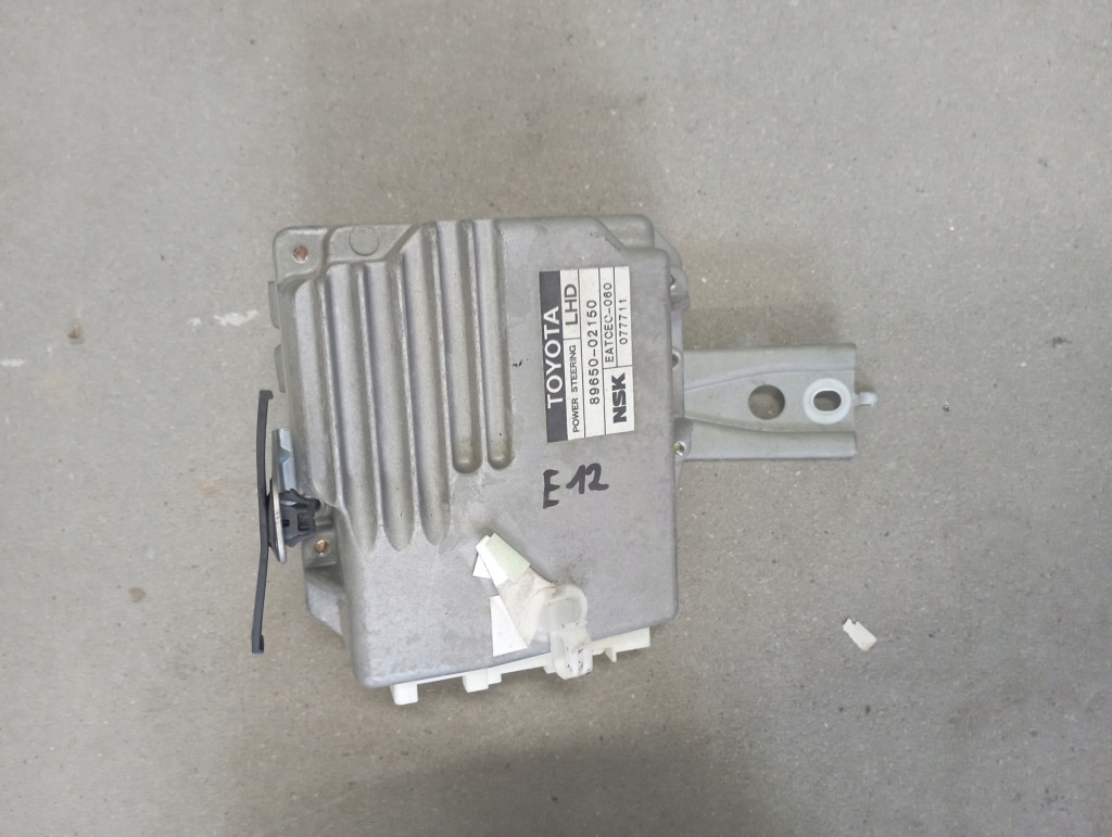 фото №1, Toyota corolla e12 блок управления усилителя