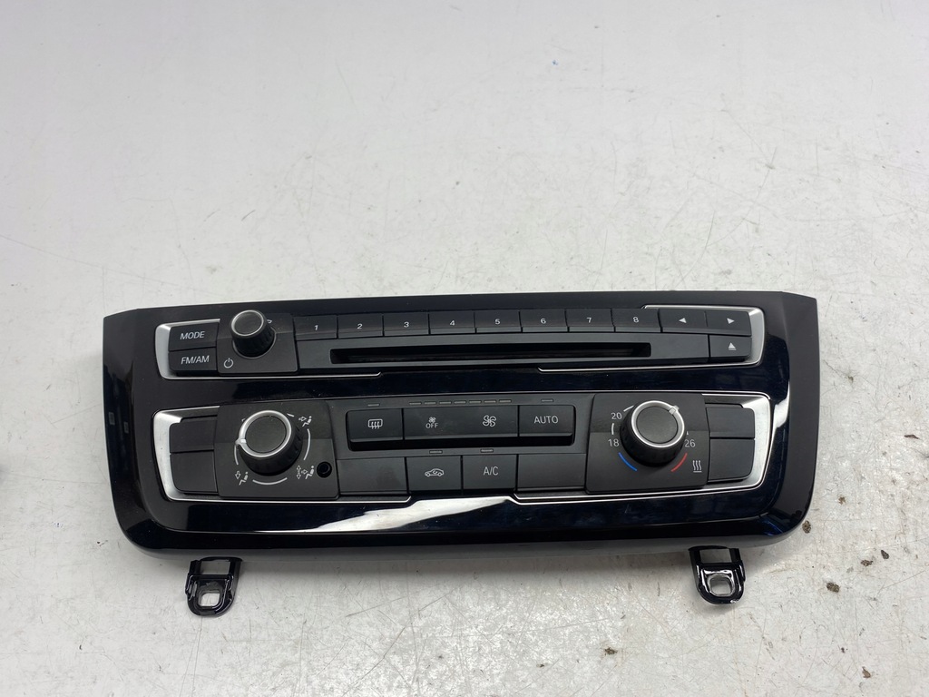 фото №1, Bmw f30 панель кондиціонера радіо 9384046 6832881