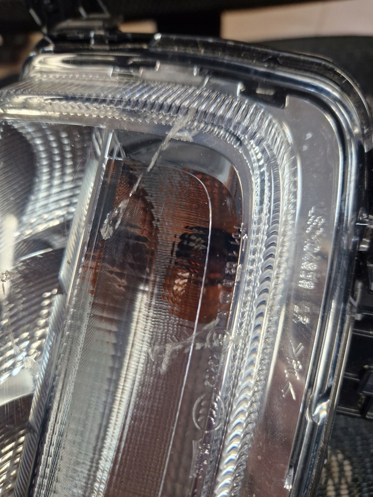 фото №9, Противотуманная фара правый перед vw t-roc 2ga941056j