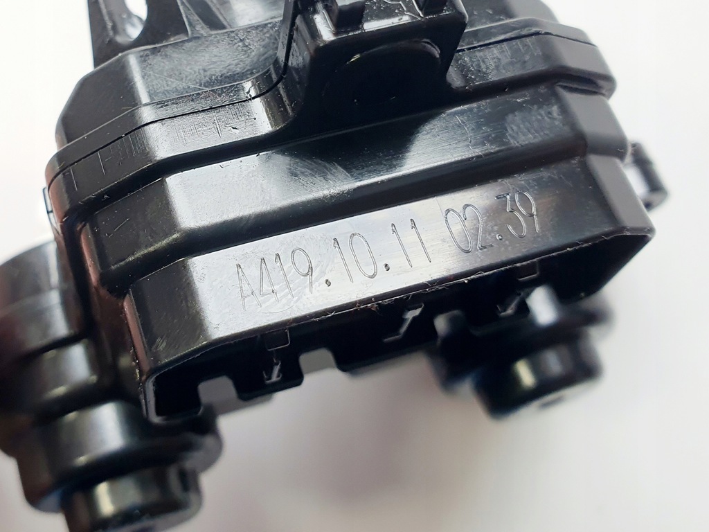 фото №5, Моторчик регулировки зеркало правый mazda 3 iv bp 19-