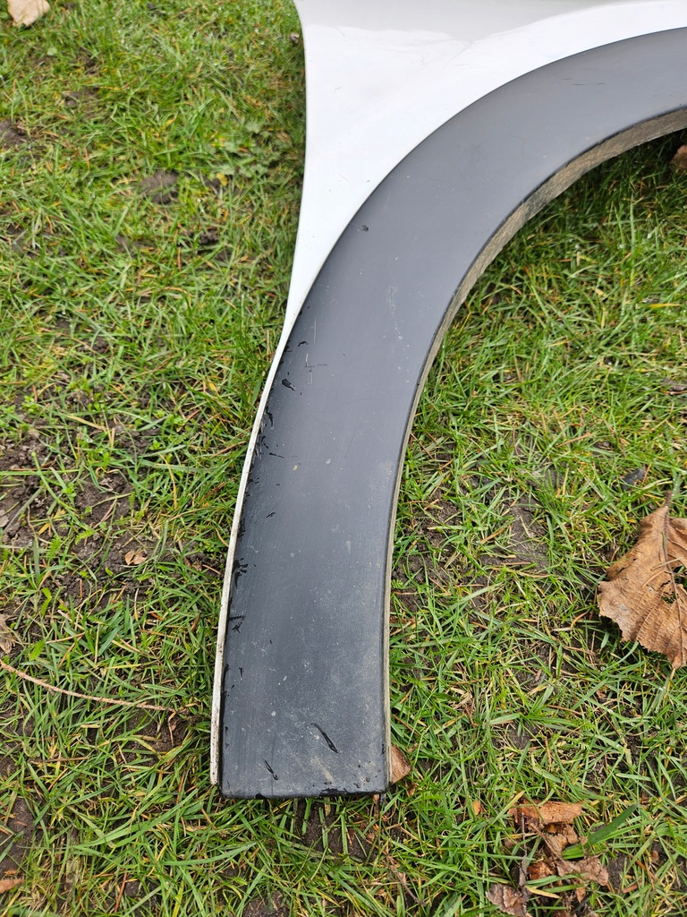 фото №12, Крыло правый перед citroen c3 iii молдинг 16-