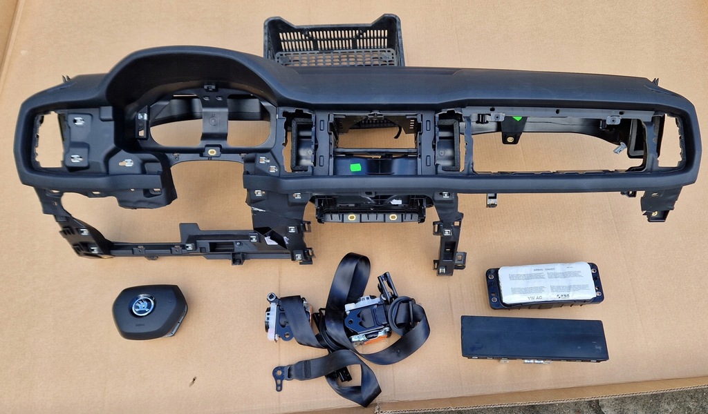 фото №1, Консоль подушки безпеки ремені skoda kodiaq lift оригінал